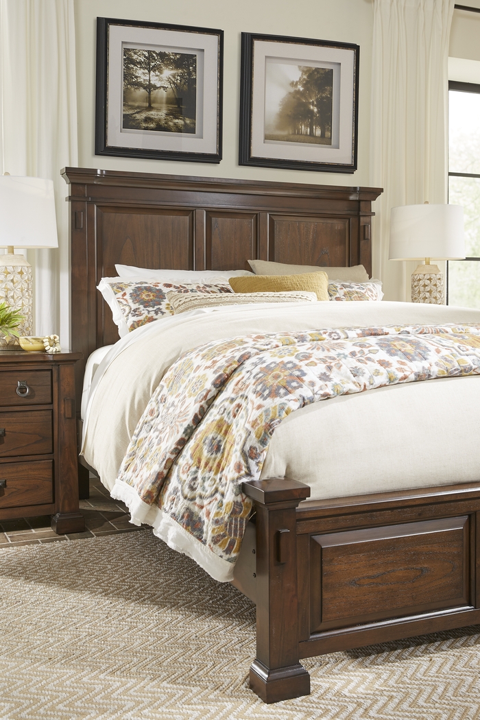 Clairfield Tobacco 5 Pc Queen Bedroom - Thumbnail - Image 3