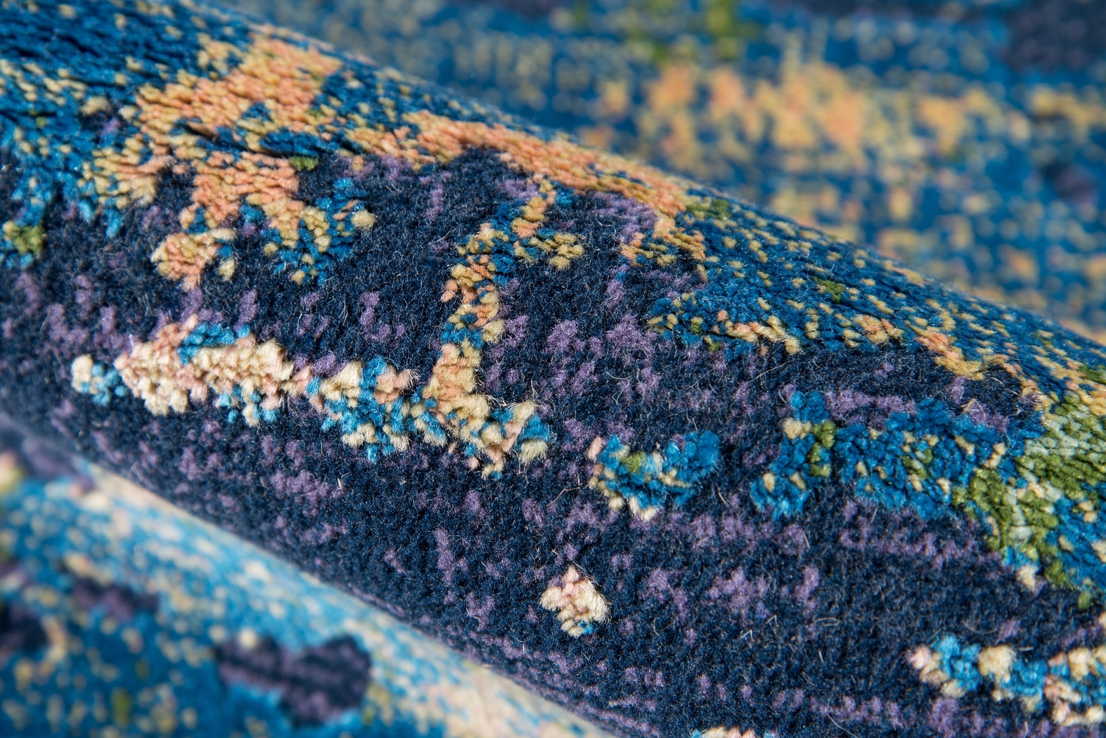 Clarabella Blue 5'3 x 7'6 Rug - Thumbnail - Image 4