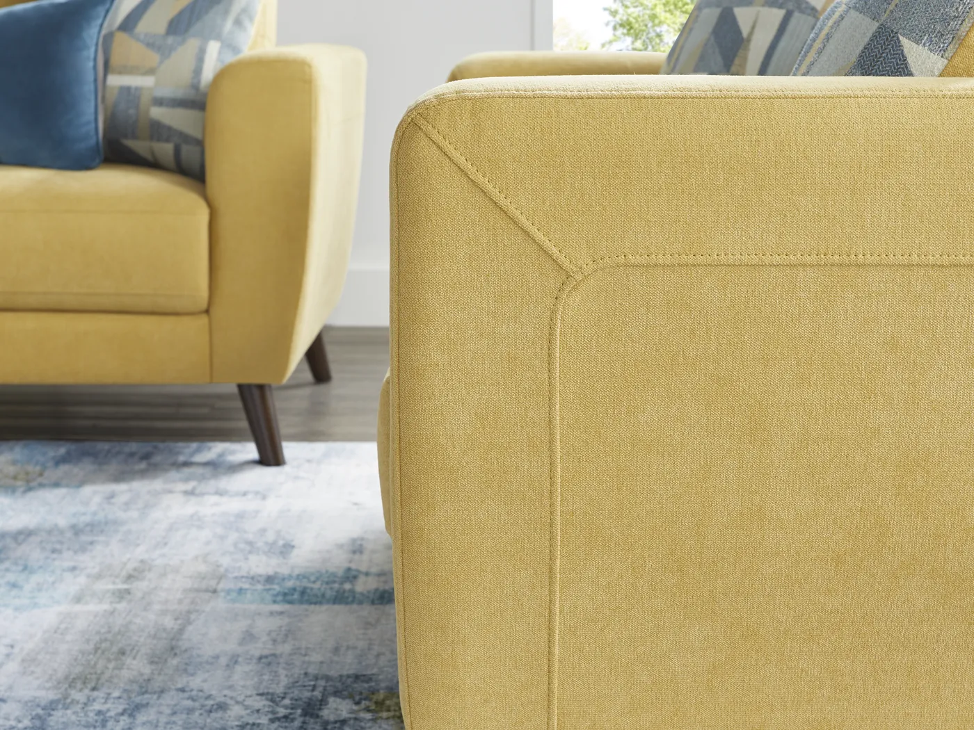 Claremont Heights Sunflower Loveseat - Image 6