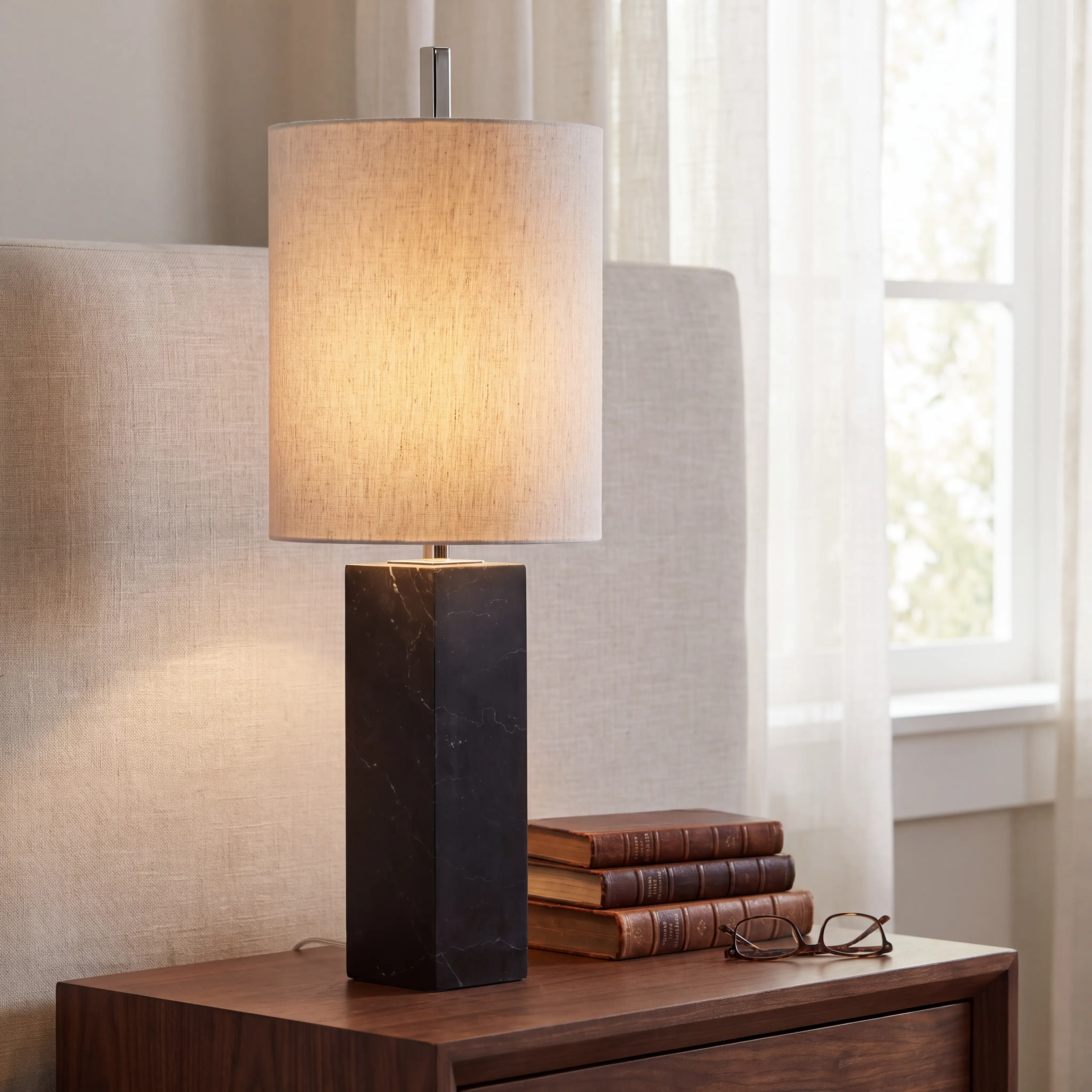Clarencia Black Lamp - Thumbnail - Image 3