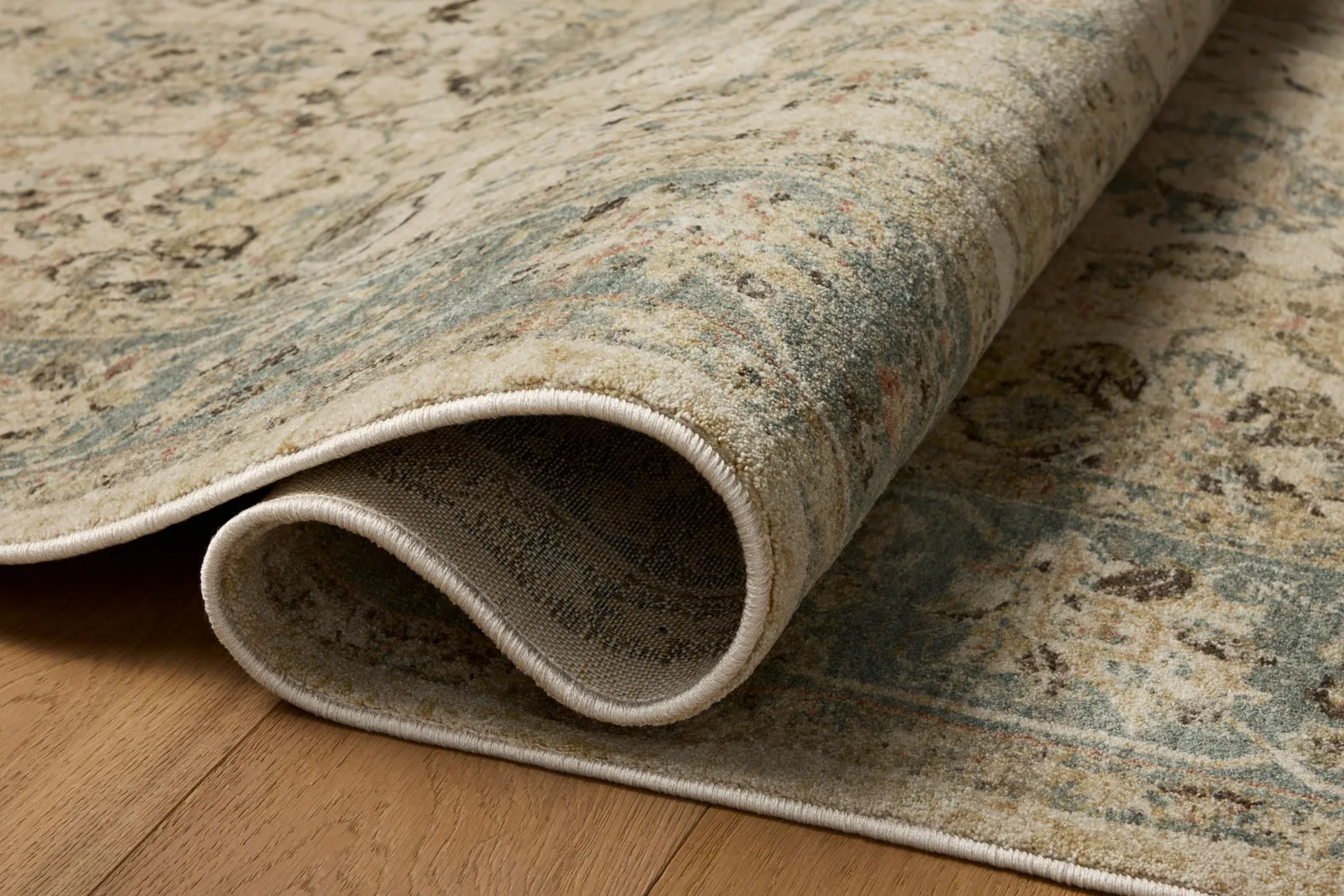 Cliffton Blue 5'3 x 7'6 Rug - Image 5