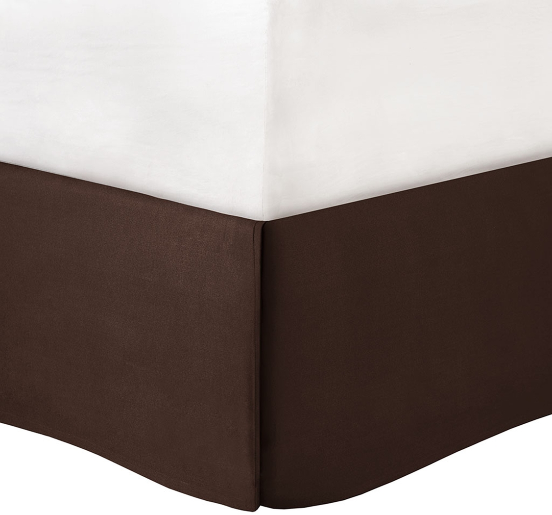 Clouet Red 7 Pc Queen Comforter Set - Thumbnail - Image 4