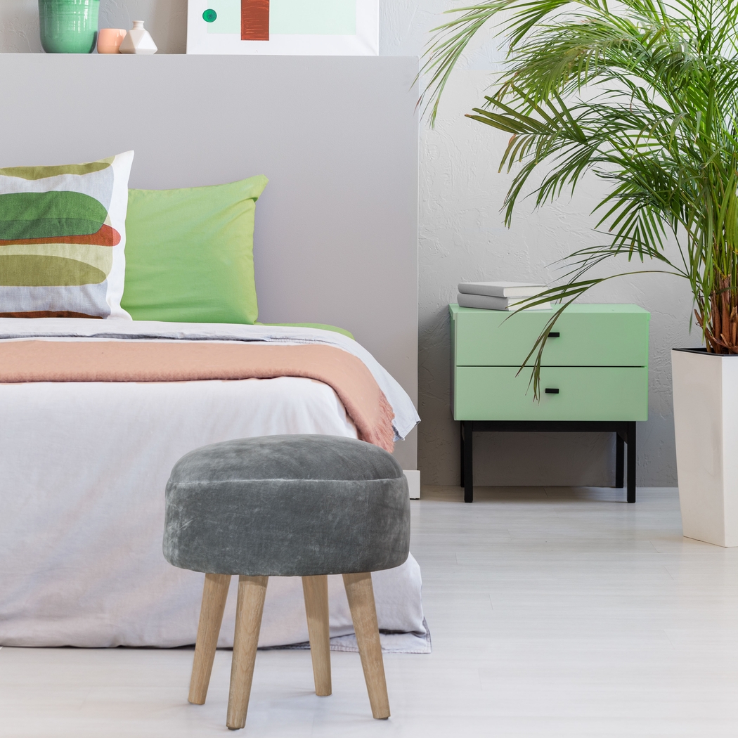 Coachlamp Gray Vanity Stool - Thumbnail - Image 5