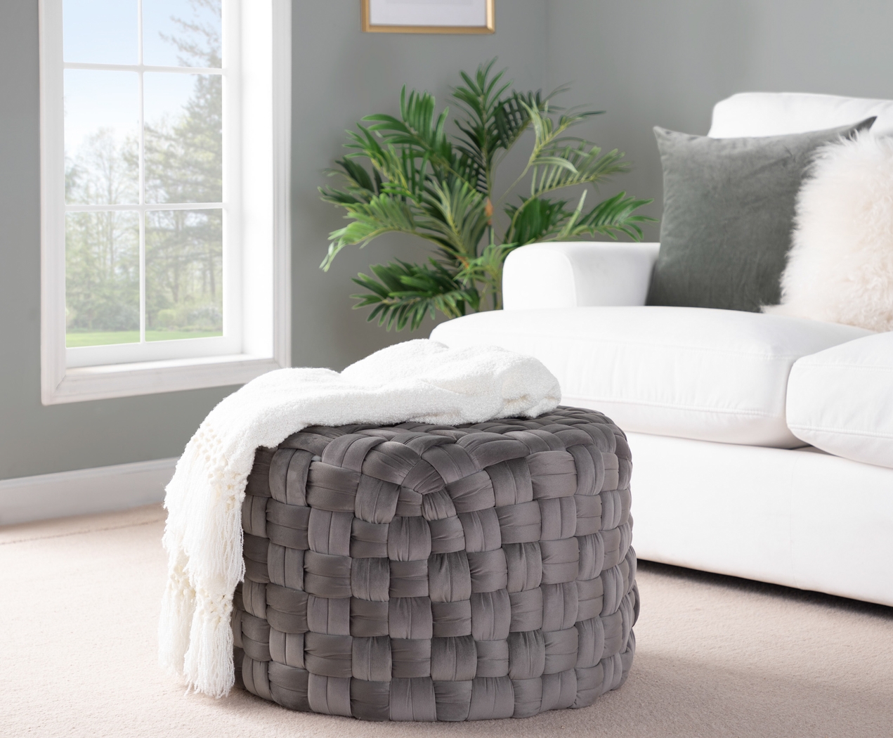 Colearine Gray Ottoman - Thumbnail - Image 2