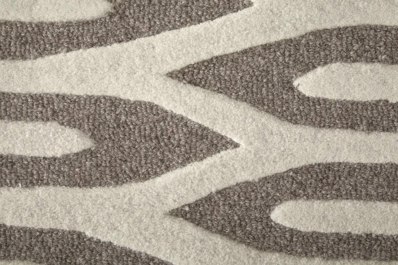 Colemin Taupe 8' x 10' Rug - Image 5