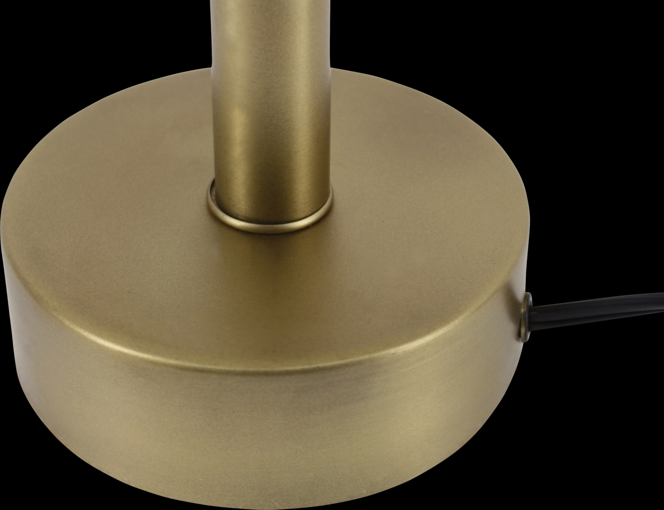 Coleshire Brass Lamp - Thumbnail - Image 4