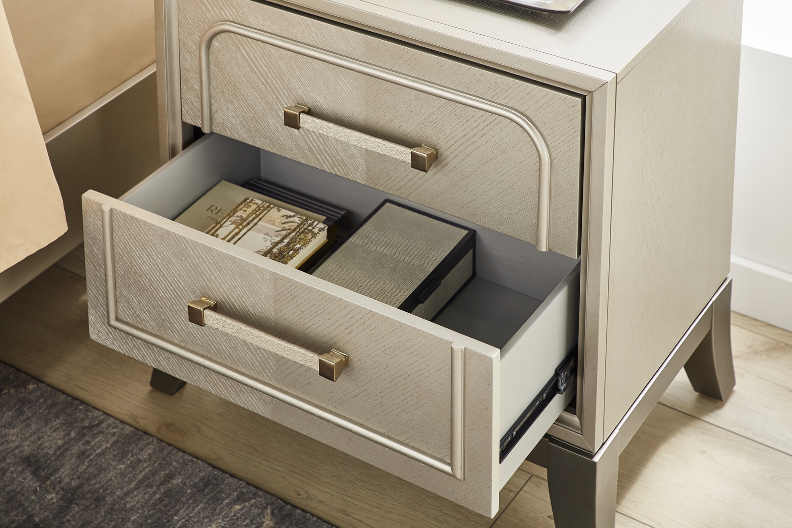 Colette Silver 7 Pc Queen Upholstered Bedroom - Thumbnail - Image 9