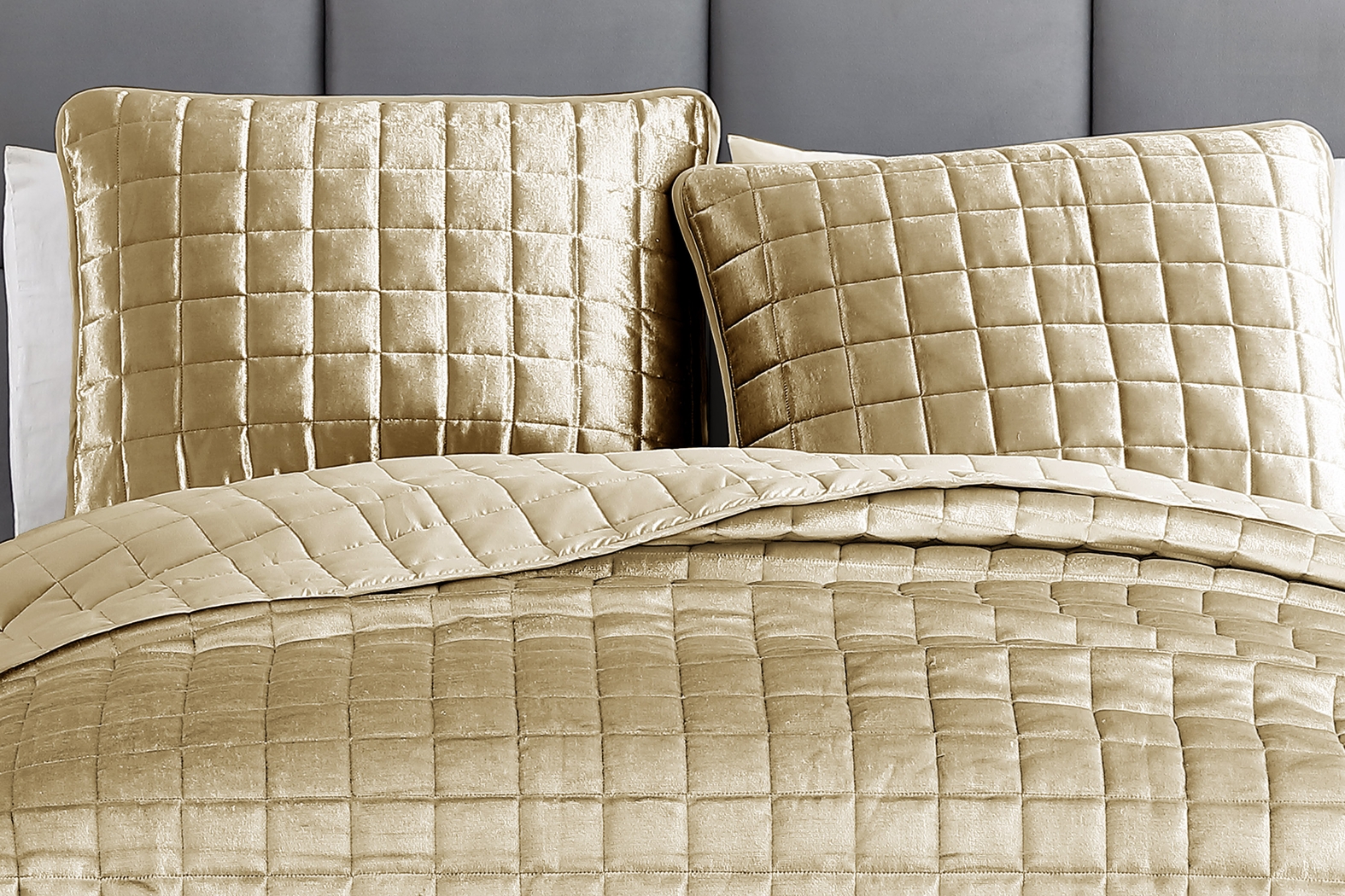 Constock Gold 3 Pc Queen Coverlet Set - Thumbnail - Image 3