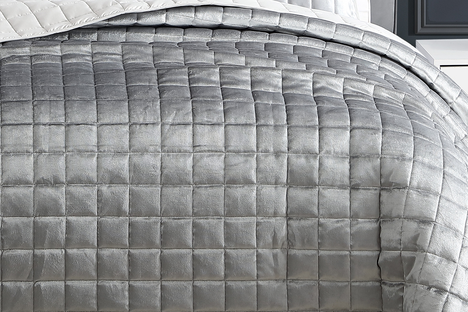 Constock Silver 3 Pc King Coverlet Set - Thumbnail - Image 2