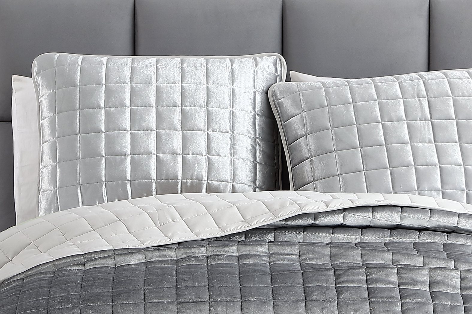 Constock Silver 3 Pc Queen Coverlet Set - Thumbnail - Image 3