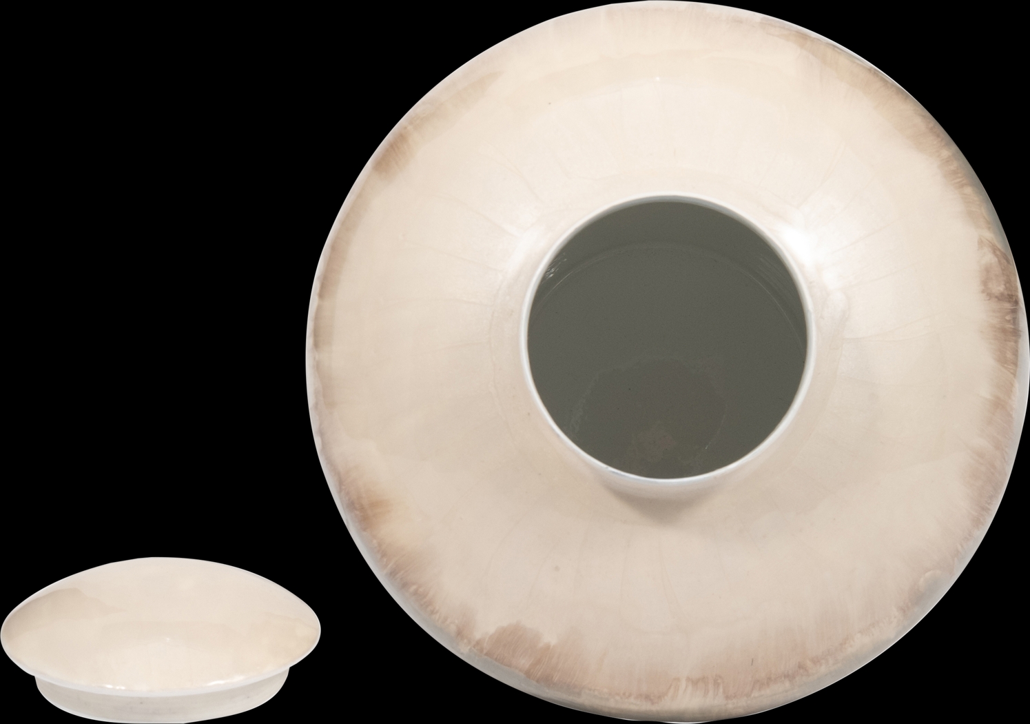 Coordova White 16 in. Vase - Thumbnail - Image 4