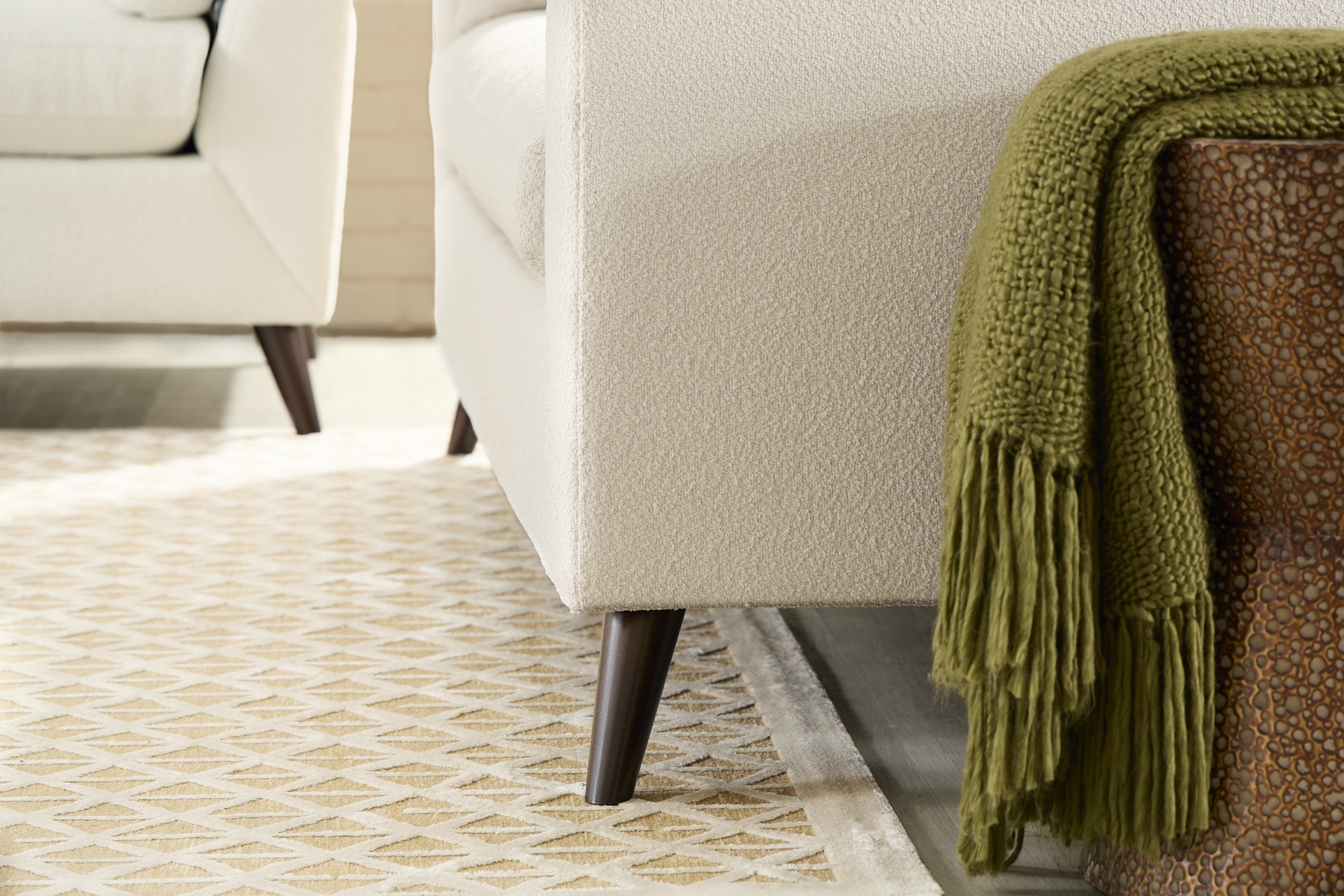 Copenhagen Ivory Sofa - Thumbnail - Image 4