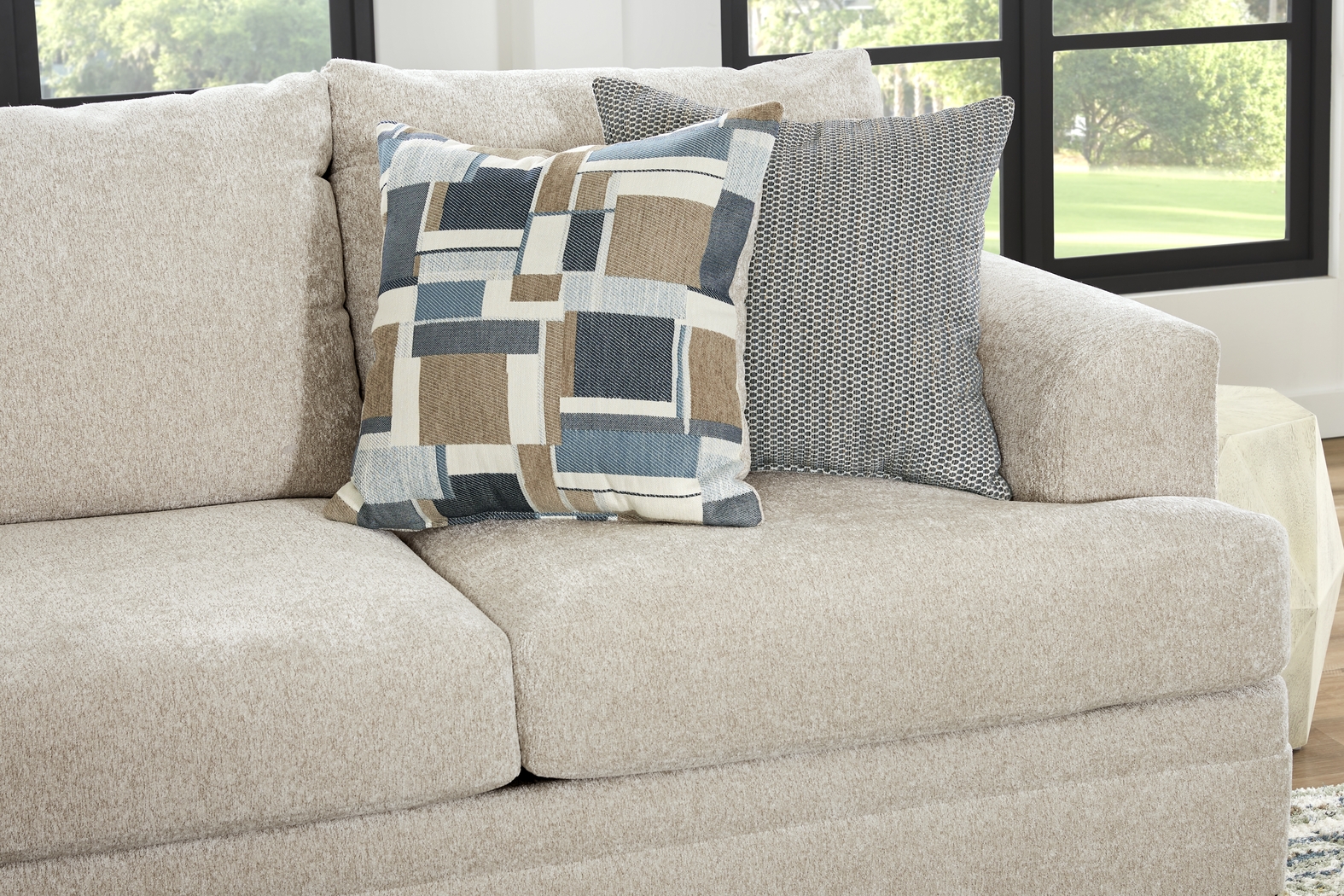 Copley Place Linen 2 Pc Sectional - Thumbnail - Image 4