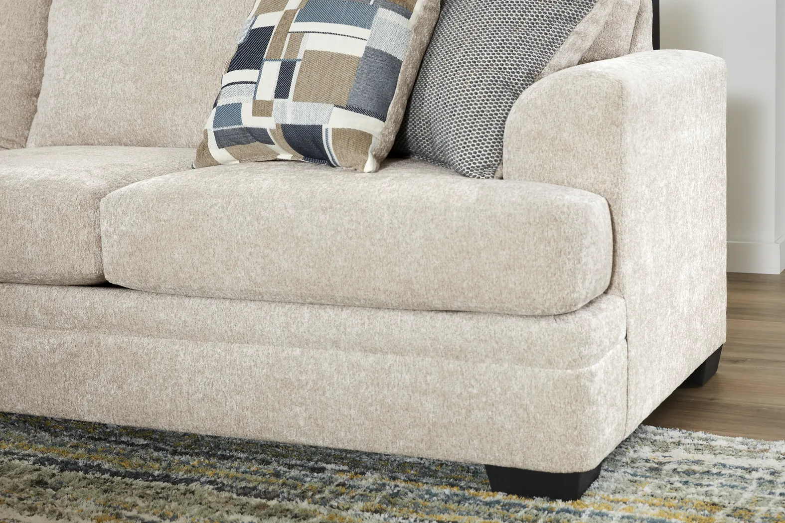 Copley Place Linen 3 Pc Sectional Living Room - Thumbnail - Image 5