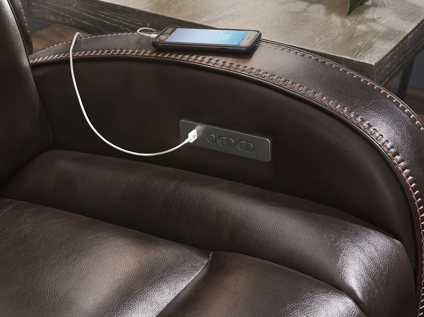 Copperfield Brown Dual Power Reclining Console Loveseat - Thumbnail - Image 3