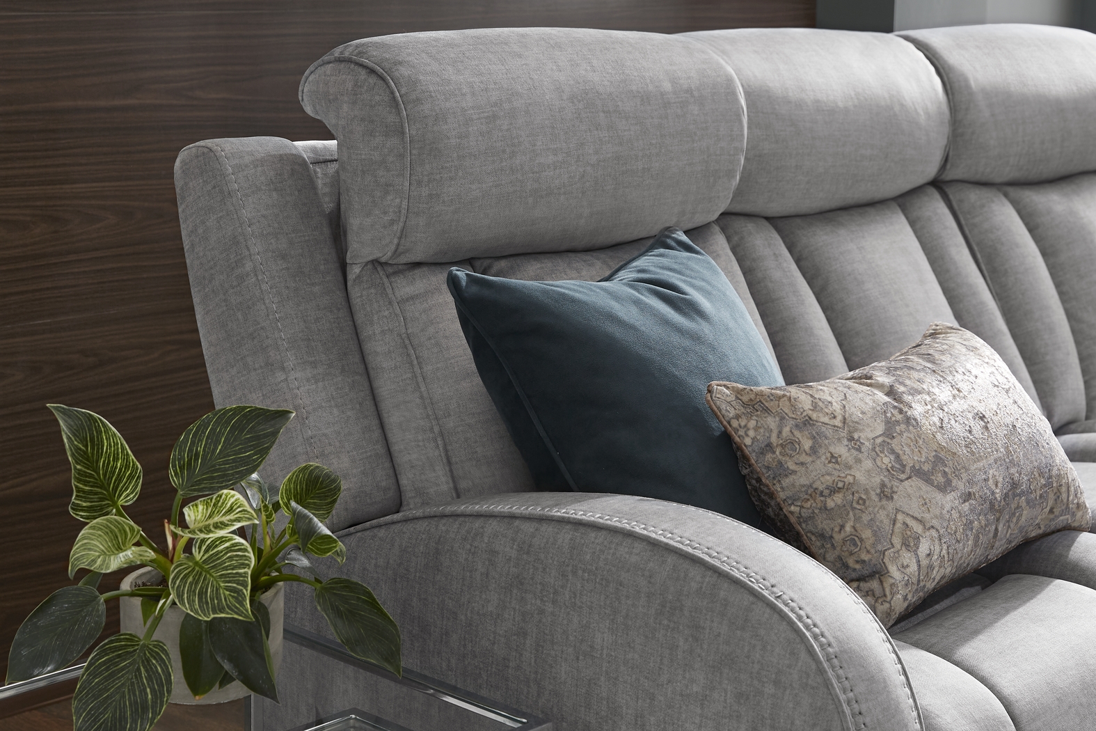 Copperfield Gray 5 Pc Living Room with Dual Power Reclining Sofa - Thumbnail - Image 6