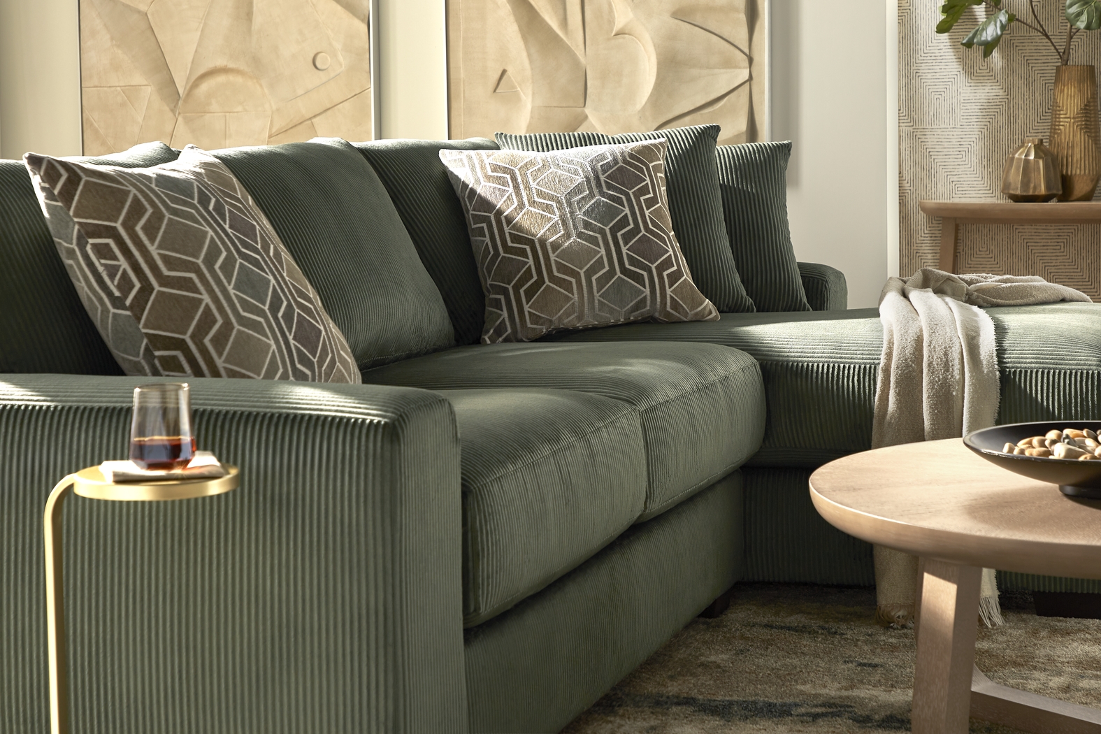 The Challenge Green 2 Pc Sectional - Thumbnail - Image 3