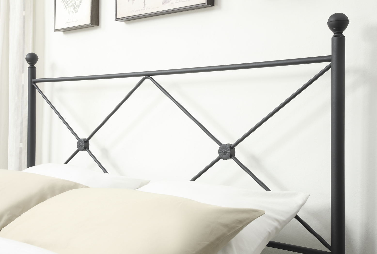 Corinna Black Queen Post Bed - Thumbnail - Image 7