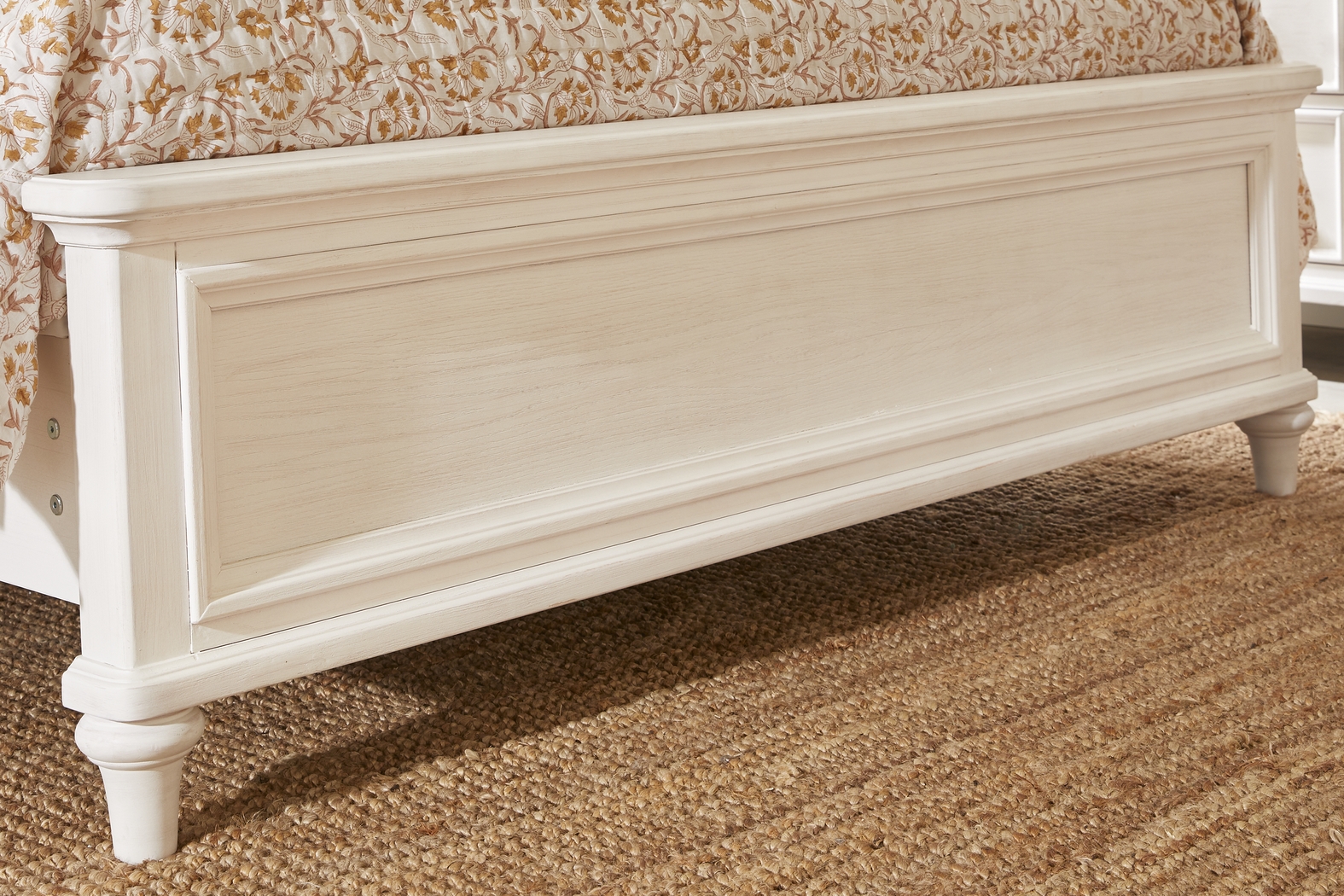 Cornelia White 3 Pc Queen Panel Bed - Thumbnail - Image 3