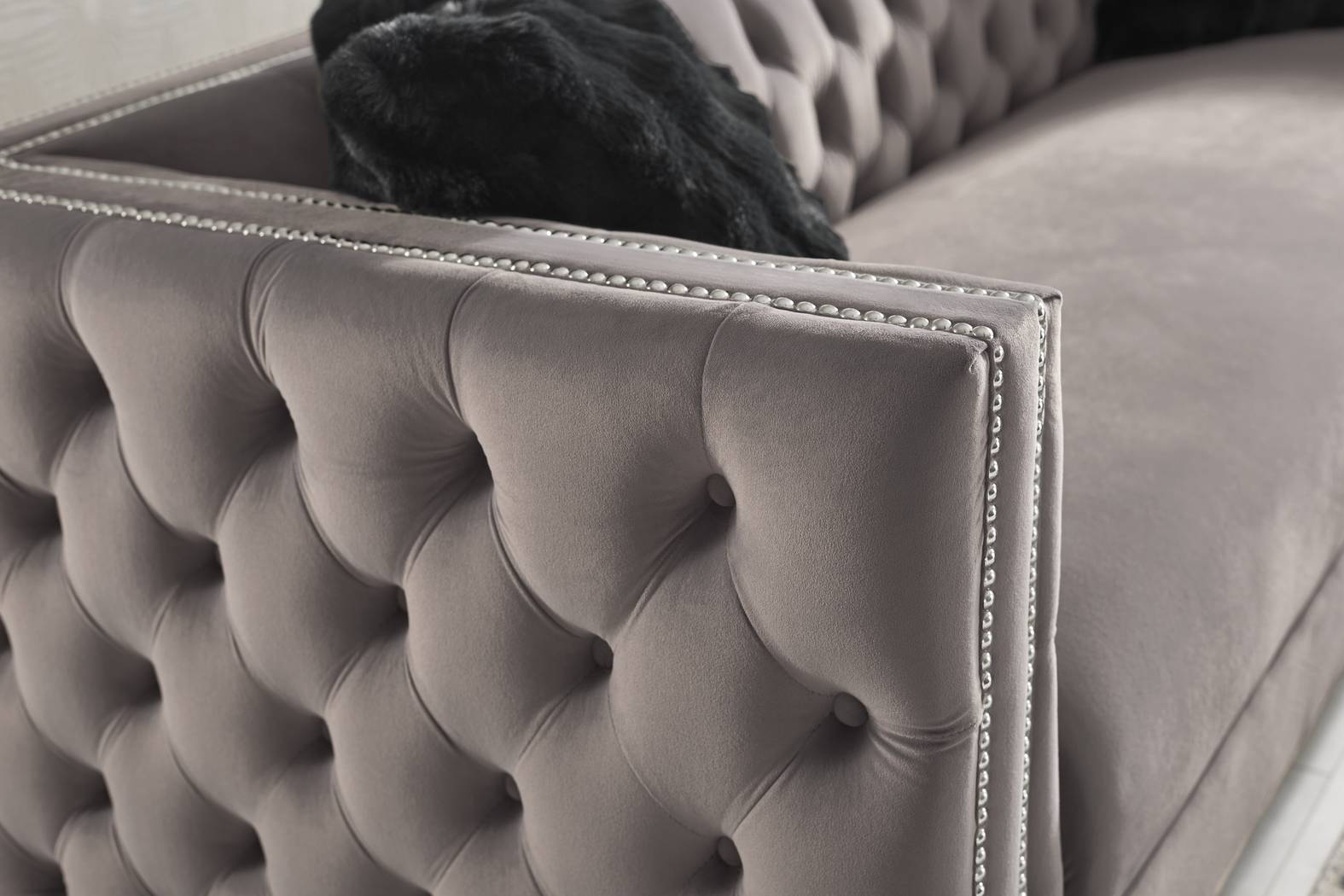 Corrella Gray 7 Pc Living Room - Thumbnail - Image 6