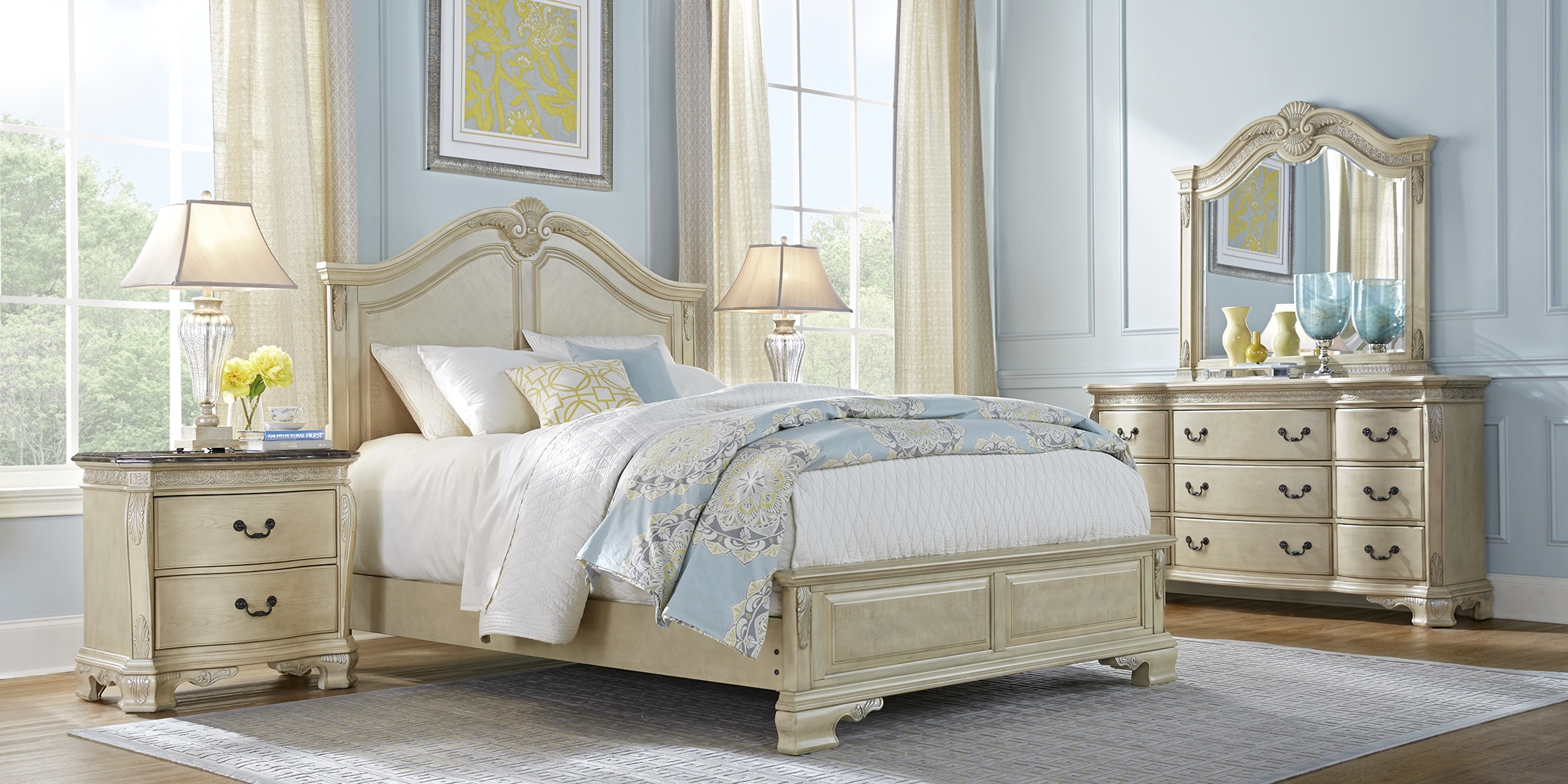 Cortinella Cream 7 Pc King Panel Bedroom - Thumbnail - Image 2