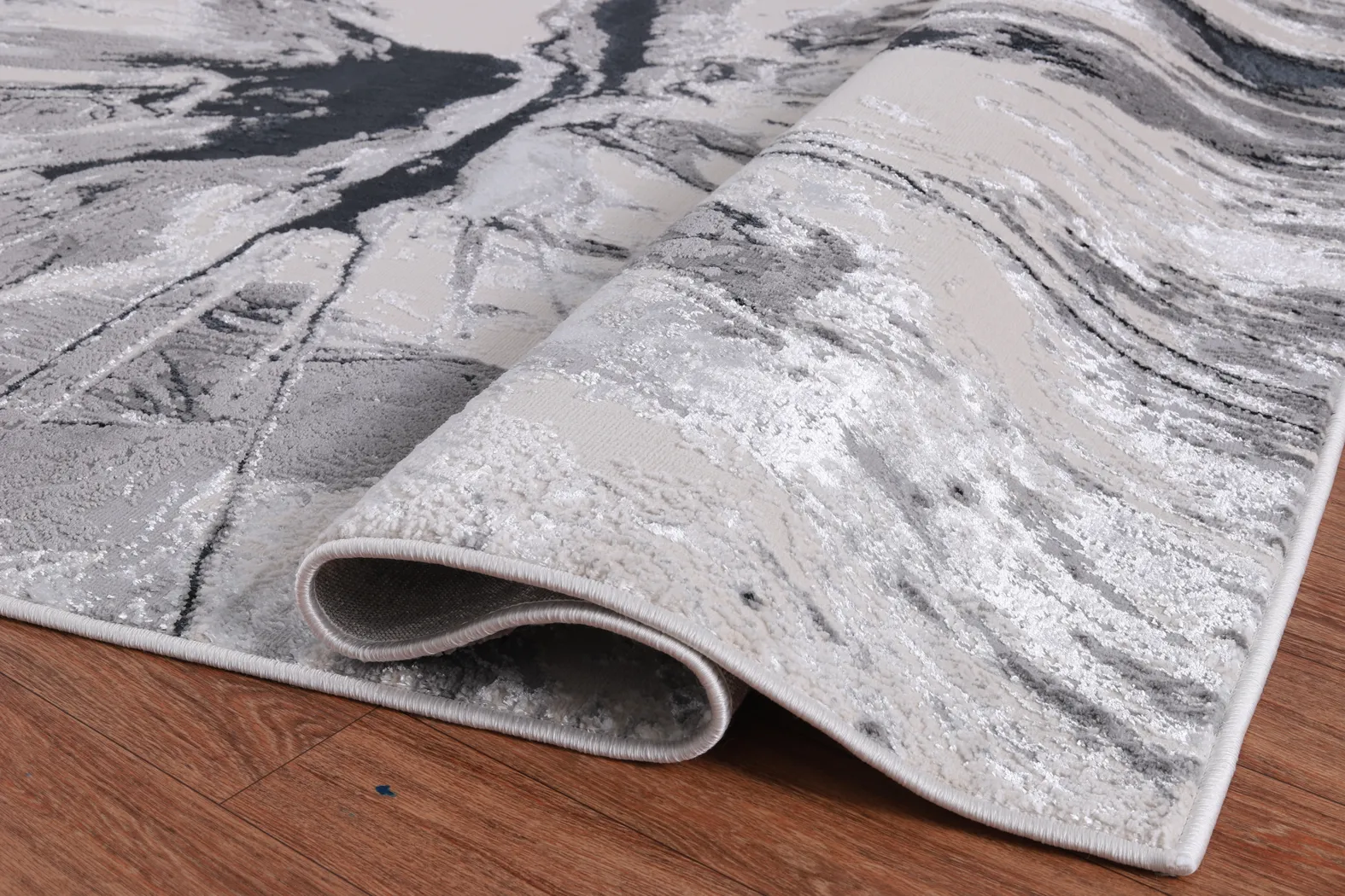 Cottleree Gray 5' x 8' Rug - Image 4