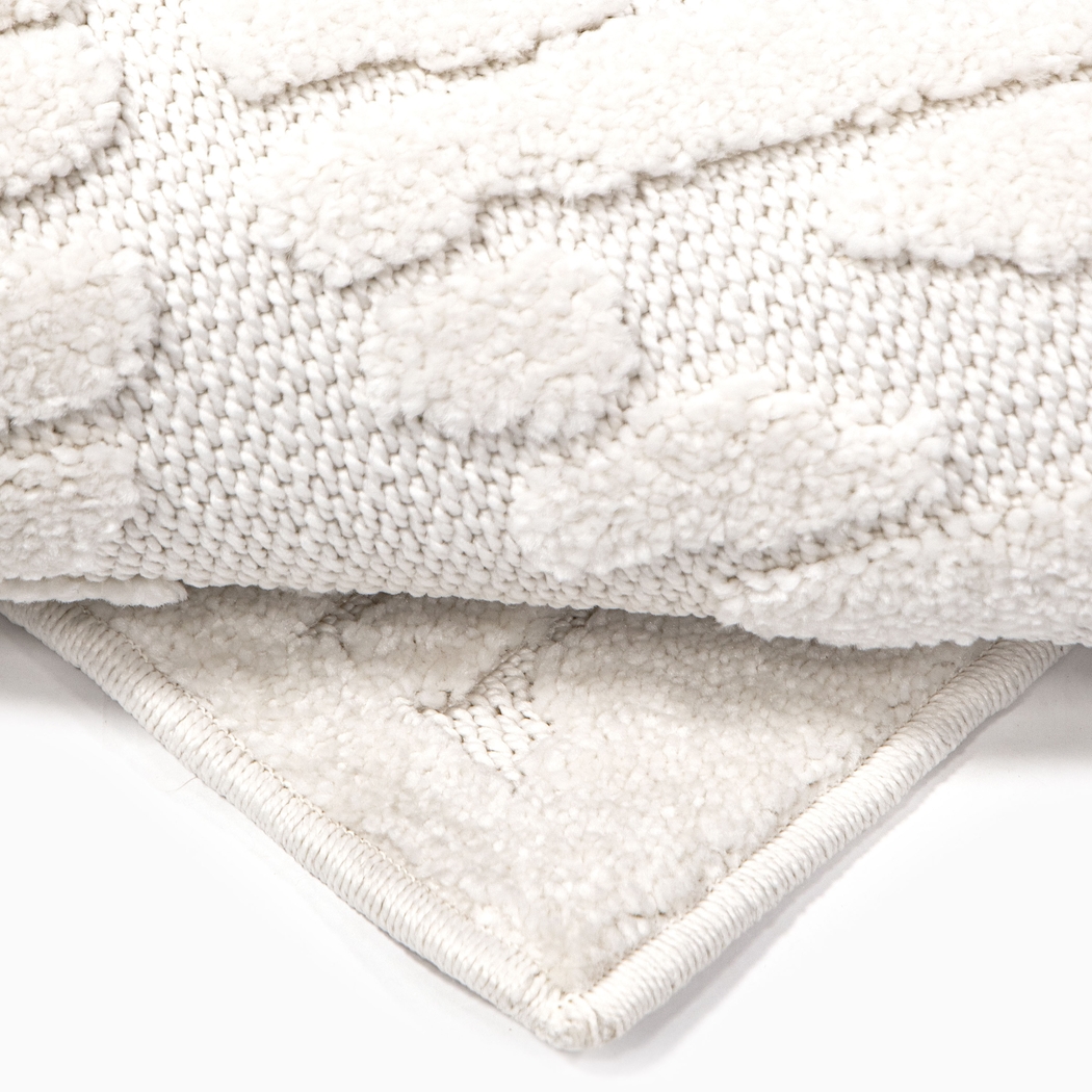 Counce White 5'3 x 7'6 Rug - Thumbnail - Image 8