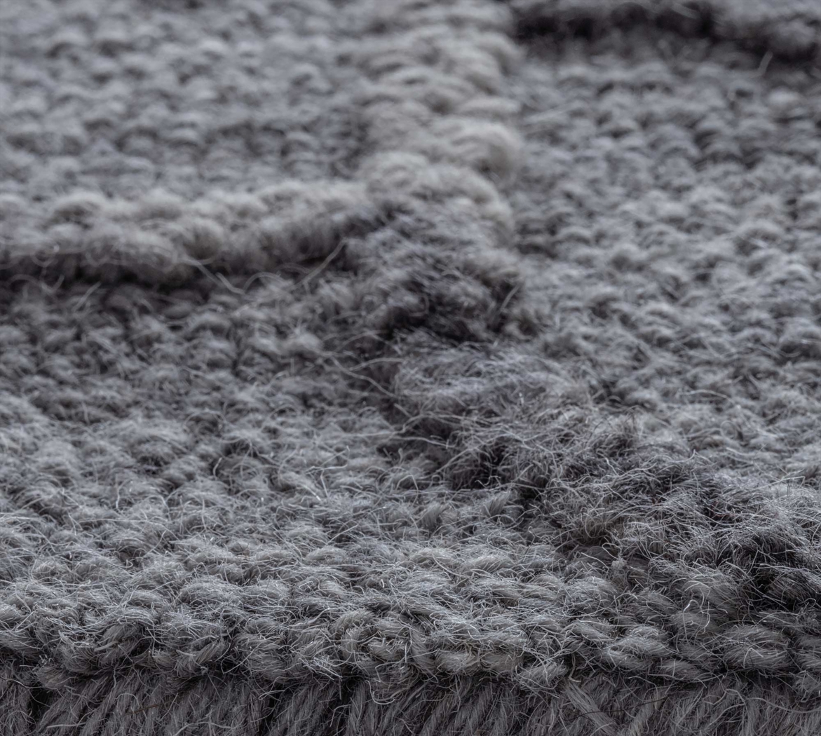 Covenbo Charcoal 5' x 8' Rug - Thumbnail - Image 4