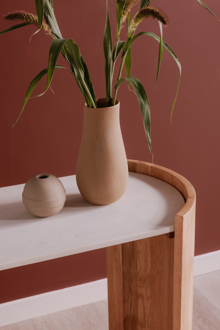 Cranwood Brown ConsoleTable - Thumbnail - Image 7