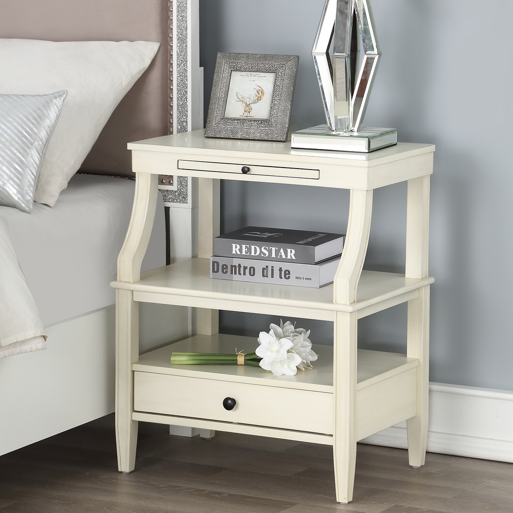 Creekglen White End Table - Thumbnail - Image 8