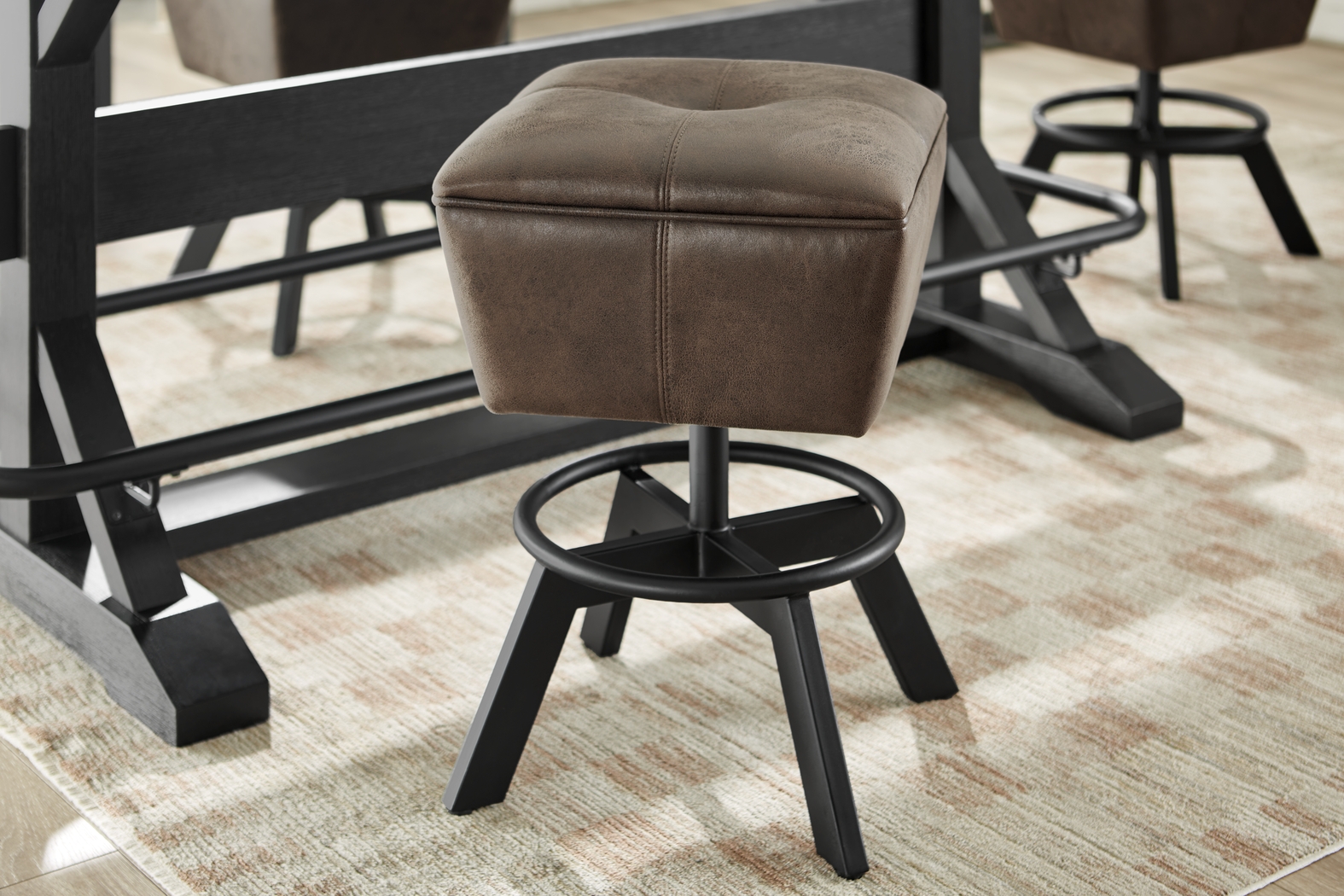 Creston Point Black 5 Pc Counter Height Dining Room with Swivel Counter Height Stools - Thumbnail - Image 6