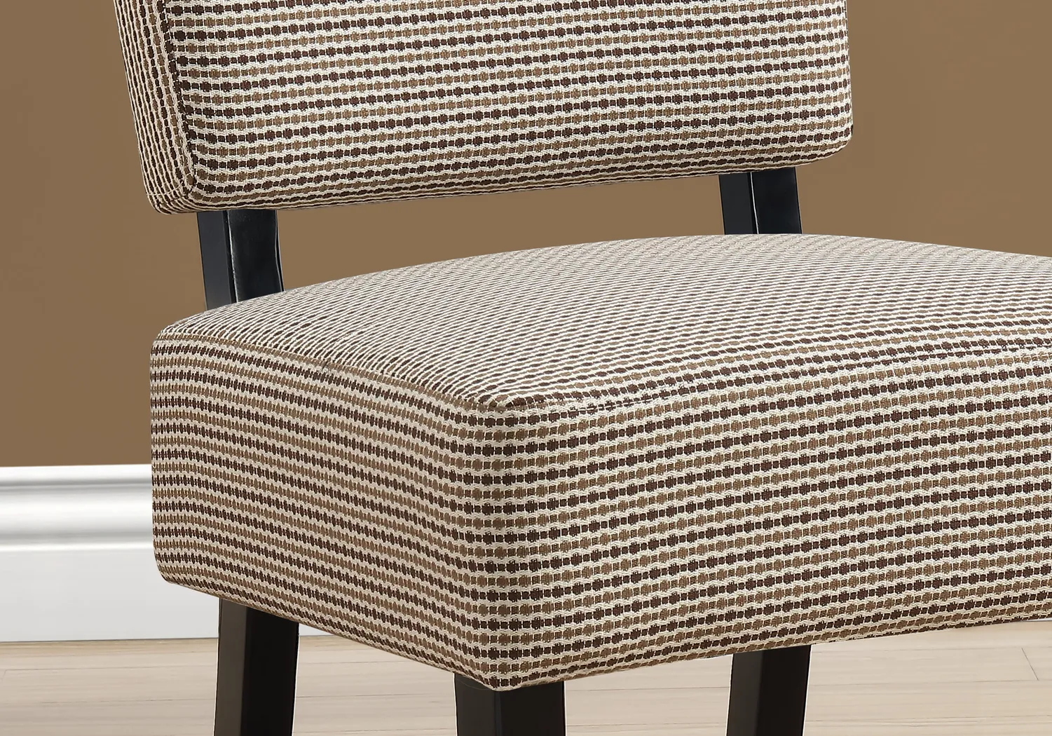 Crestover Tan Accent Chair - Thumbnail - Image 3