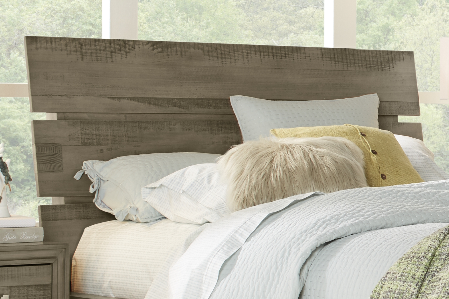 Crestwood Creek Gray 3 Pc Queen Panel Bed - Thumbnail - Image 2