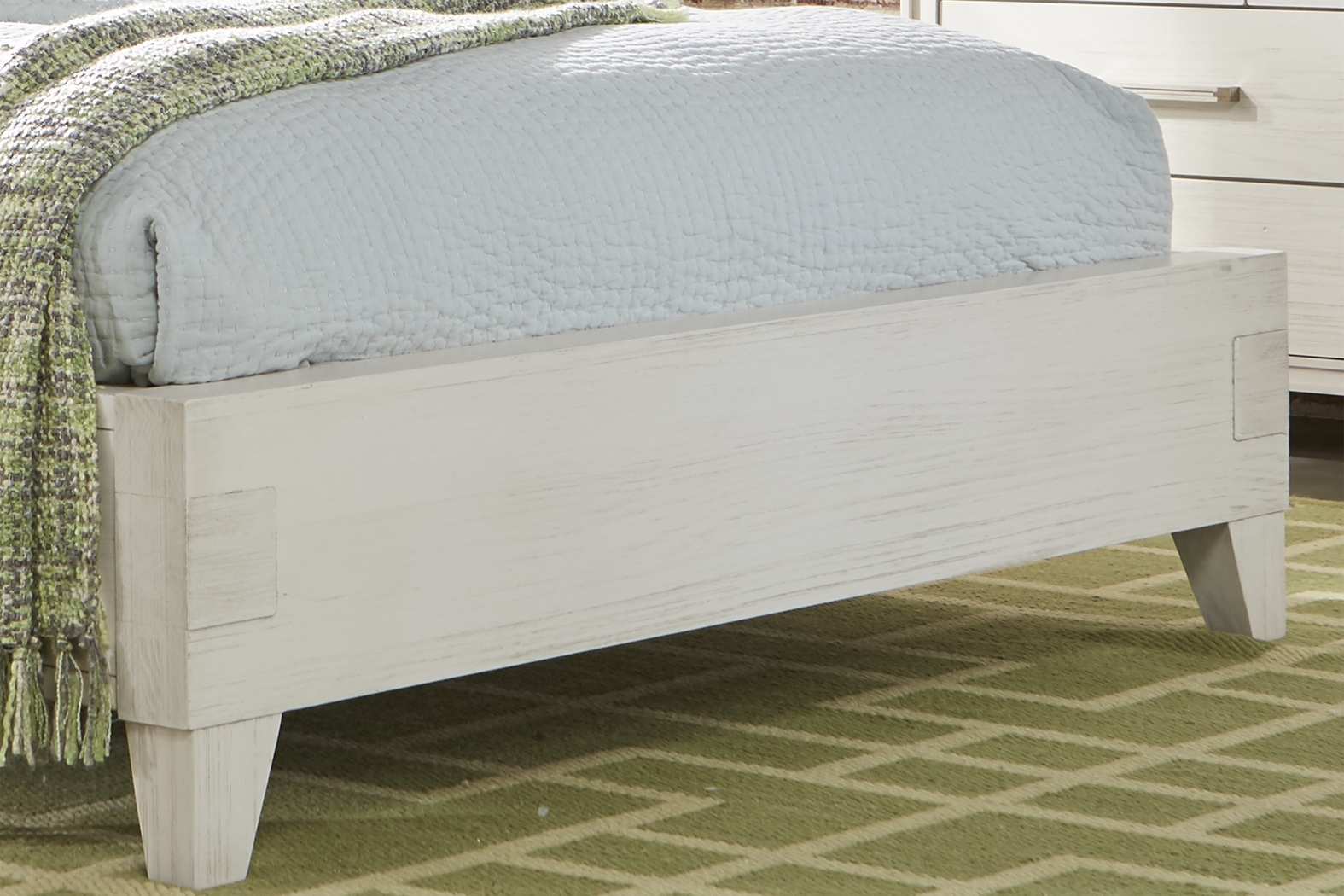 Crestwood Creek Ivory 3 Pc King Panel Bed - Thumbnail - Image 3