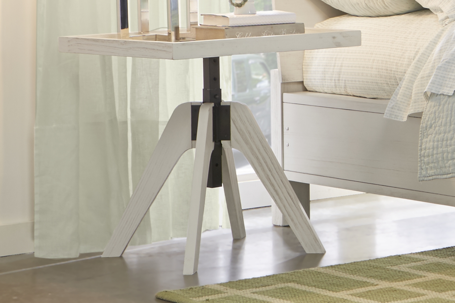 Crestwood Creek Ivory Night Table - Thumbnail - Image 3