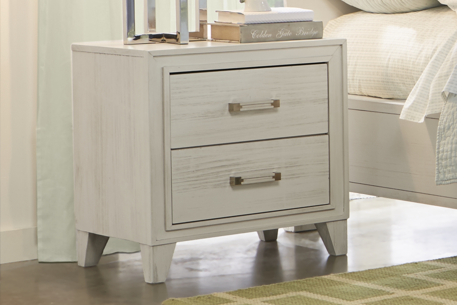 Crestwood Creek Ivory Nightstand - Thumbnail - Image 2