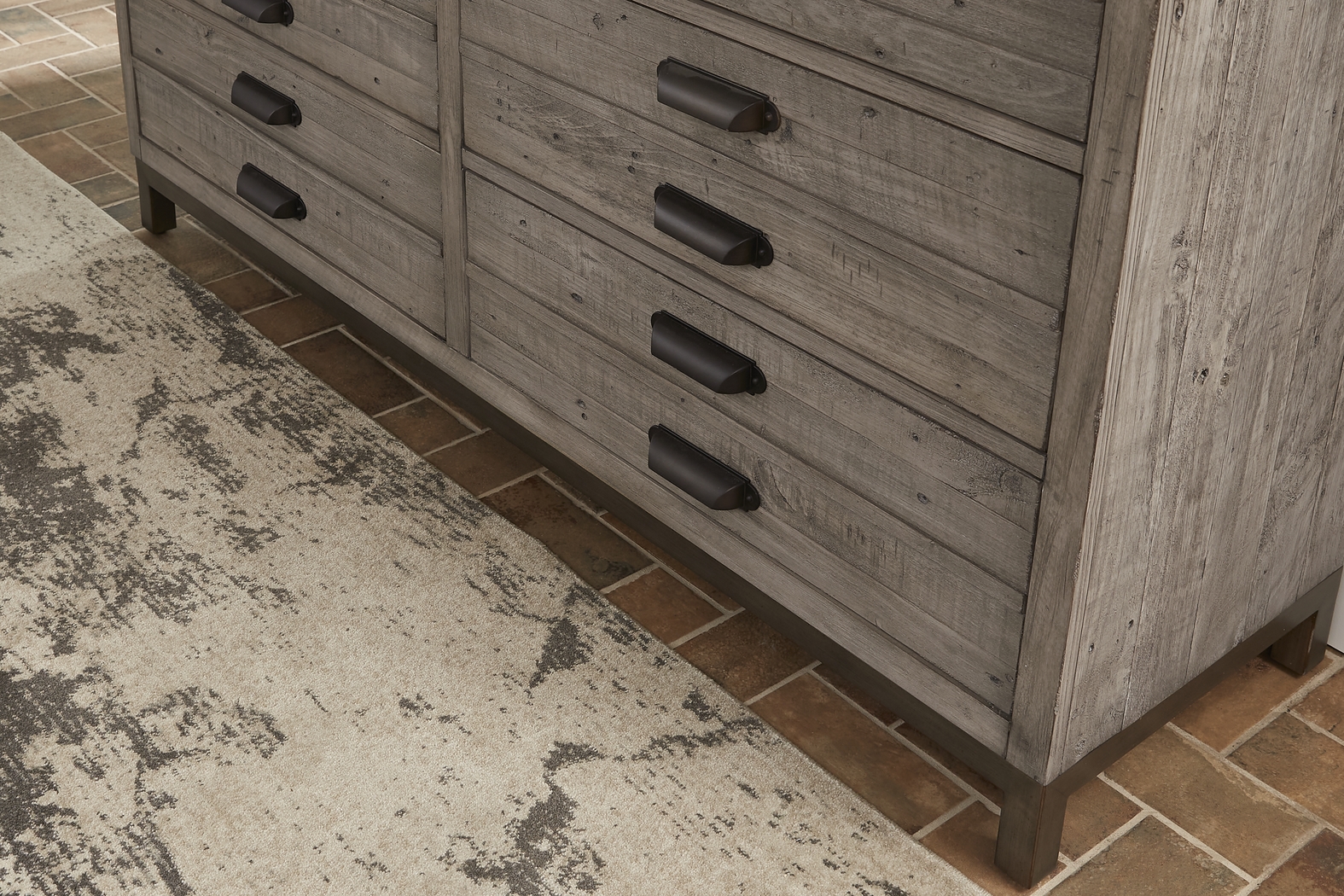 Crossgate Gray 7 Pc Queen Panel Bedroom - Thumbnail - Image 7