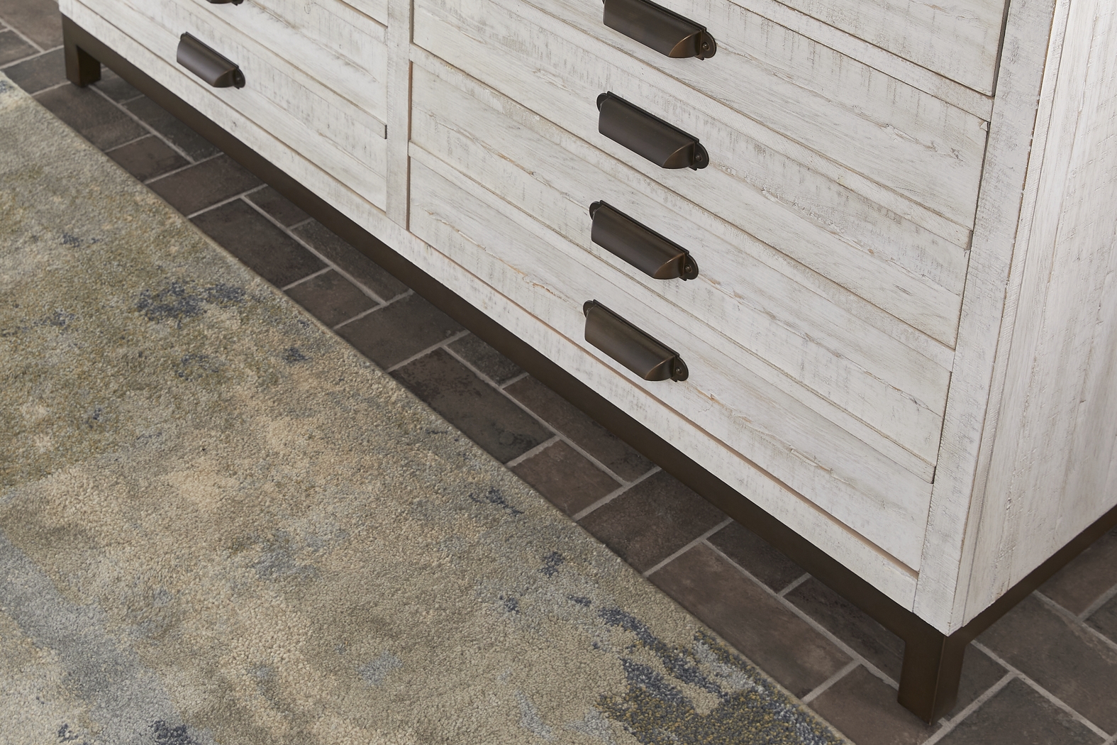 Crossgate White 5 Pc Queen Panel Bedroom - Thumbnail - Image 6