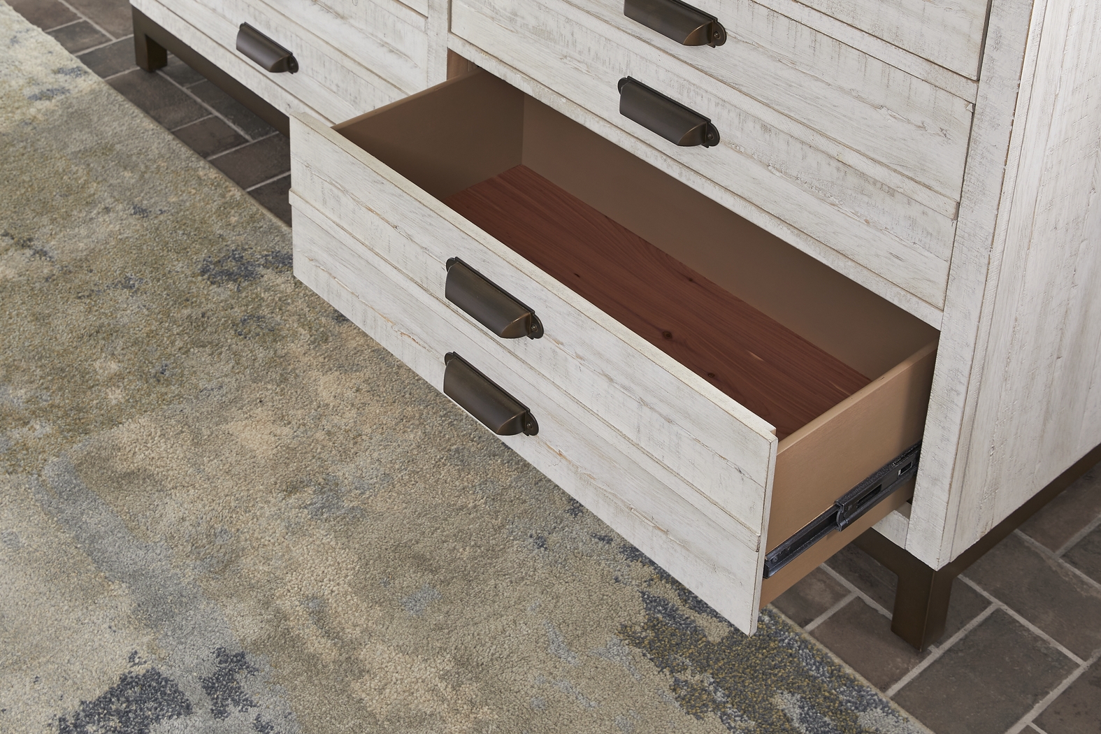 Crossgate White 5 Pc Queen Panel Bedroom - Thumbnail - Image 7