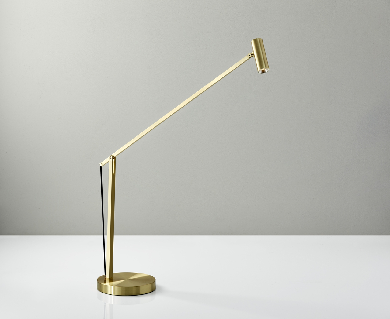 Crowson Gold Lamp - Thumbnail - Image 2