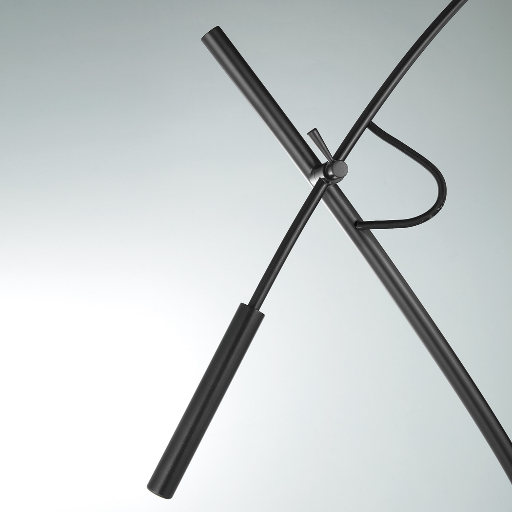 Curtner Court Black Floor Lamp - Thumbnail - Image 2