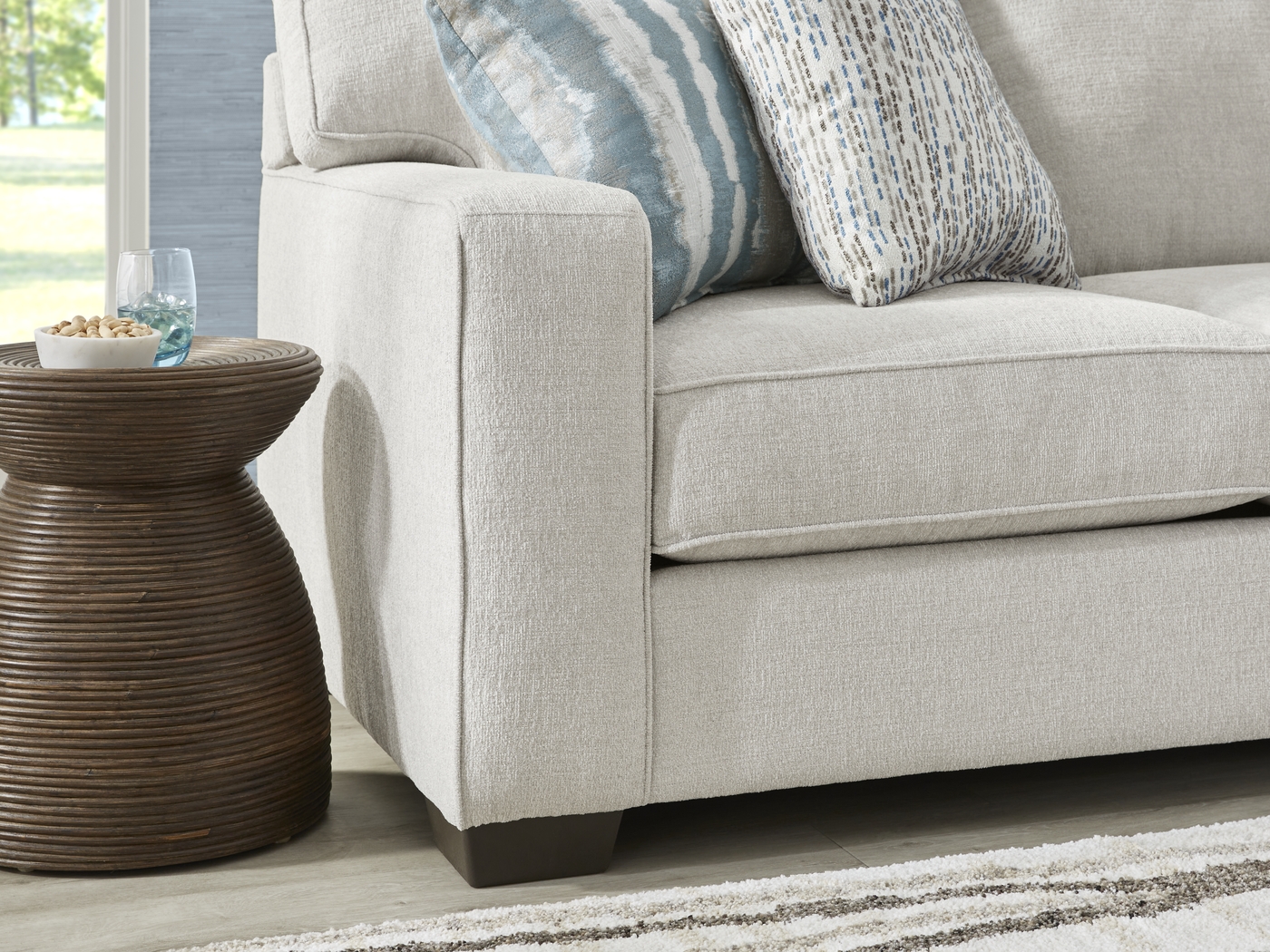 Cynthia Dove 4 Pc Sectional - Thumbnail - Image 3