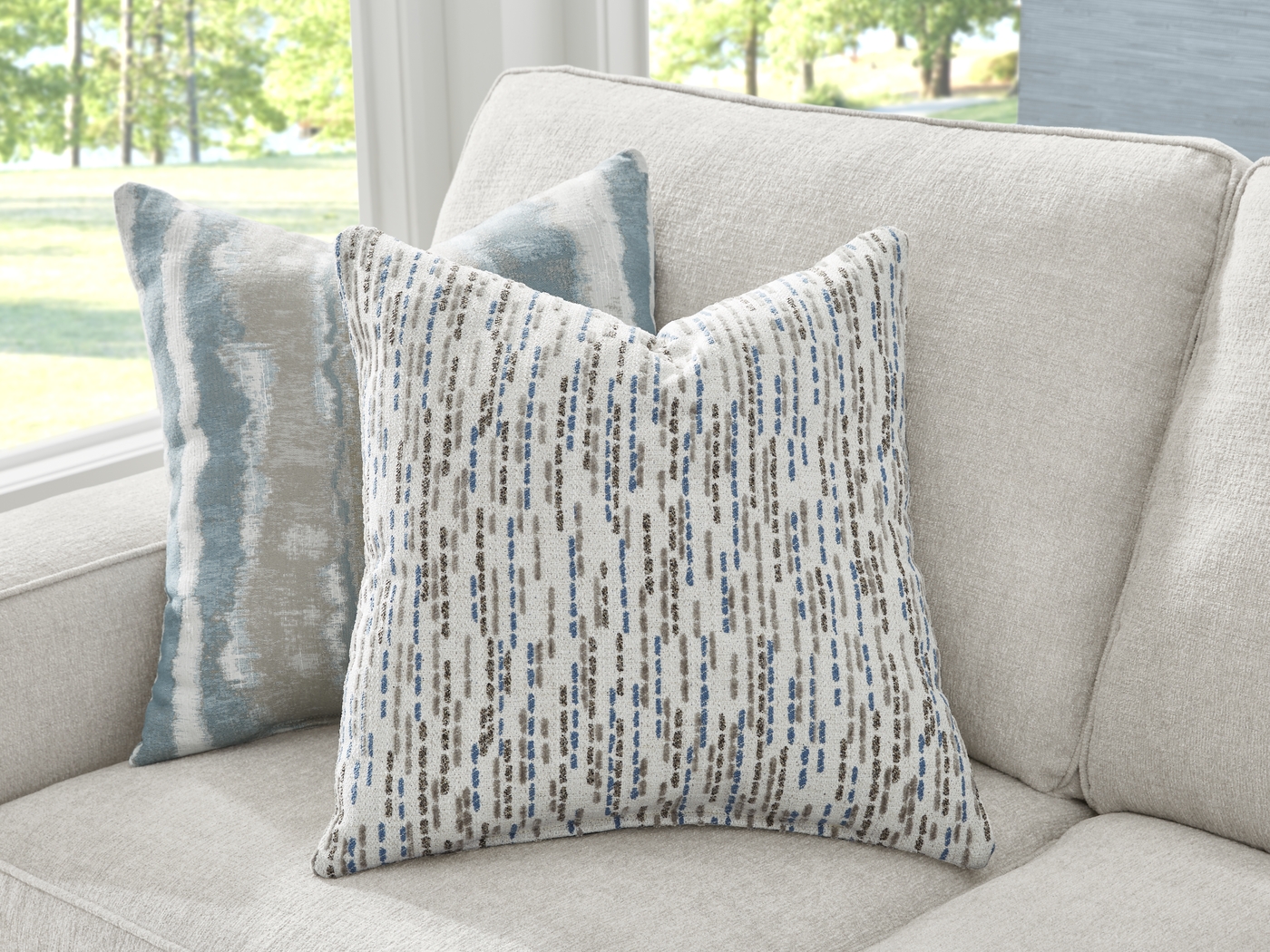 Cynthia Dove 4 Pc Sectional - Thumbnail - Image 4