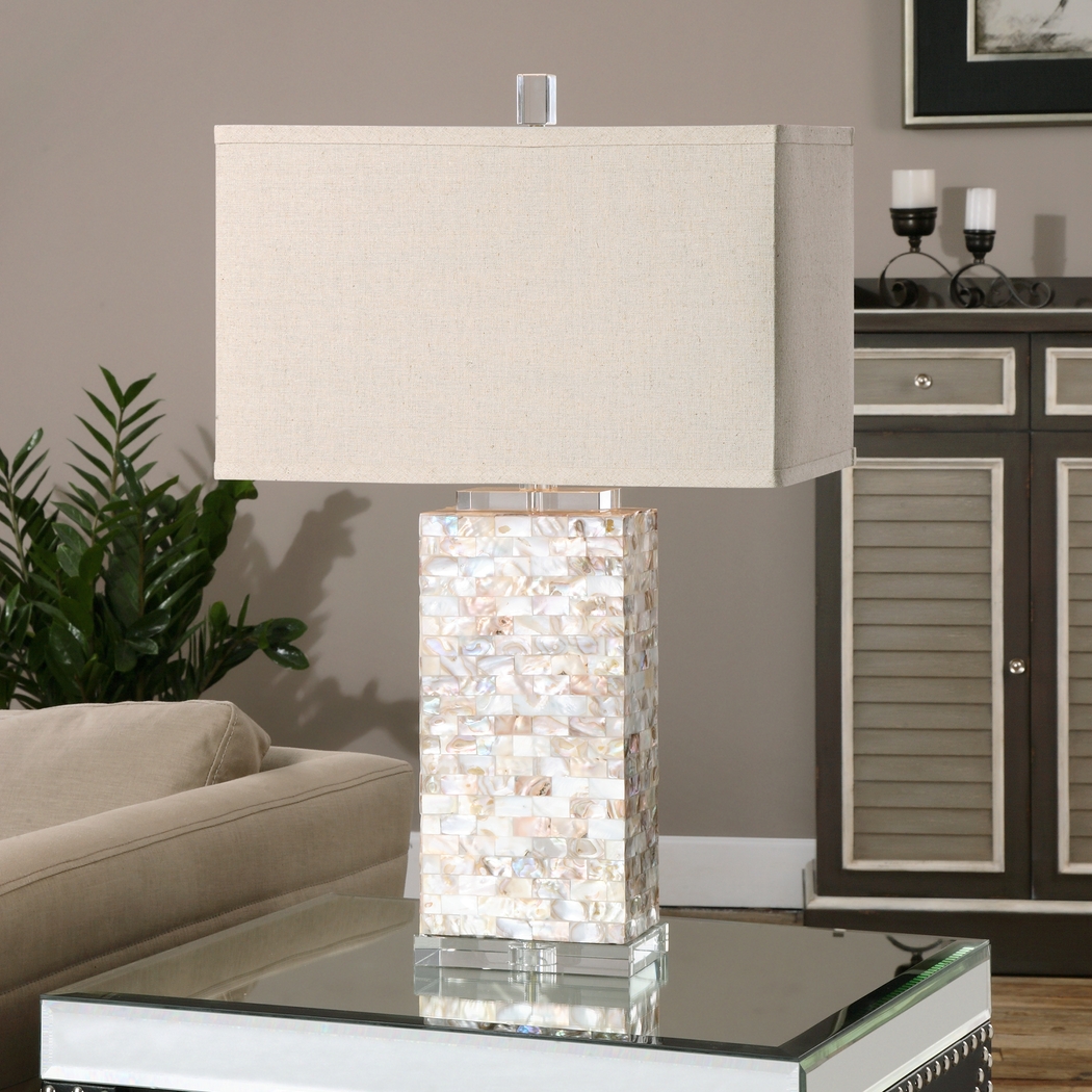 Cyrus Hills Ivory Lamp - Thumbnail - Image 2