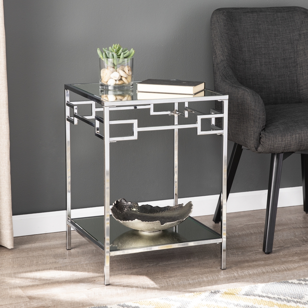 Dalecrest Silver End Table - Thumbnail - Image 2