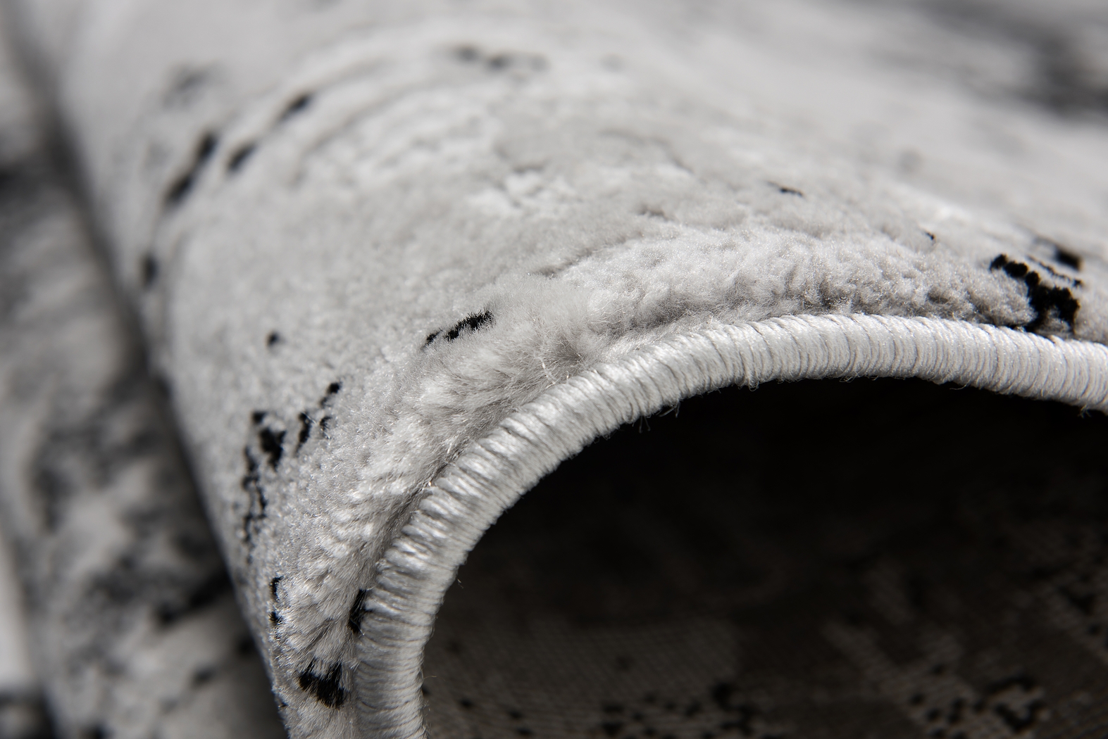 Dallis Gray 8' x 10' Rug - Thumbnail - Image 3