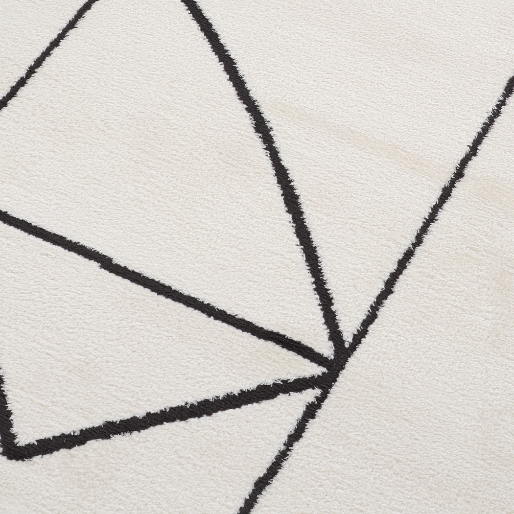 Damaray Black 3'6 x 5'6 Rug - Thumbnail - Image 6