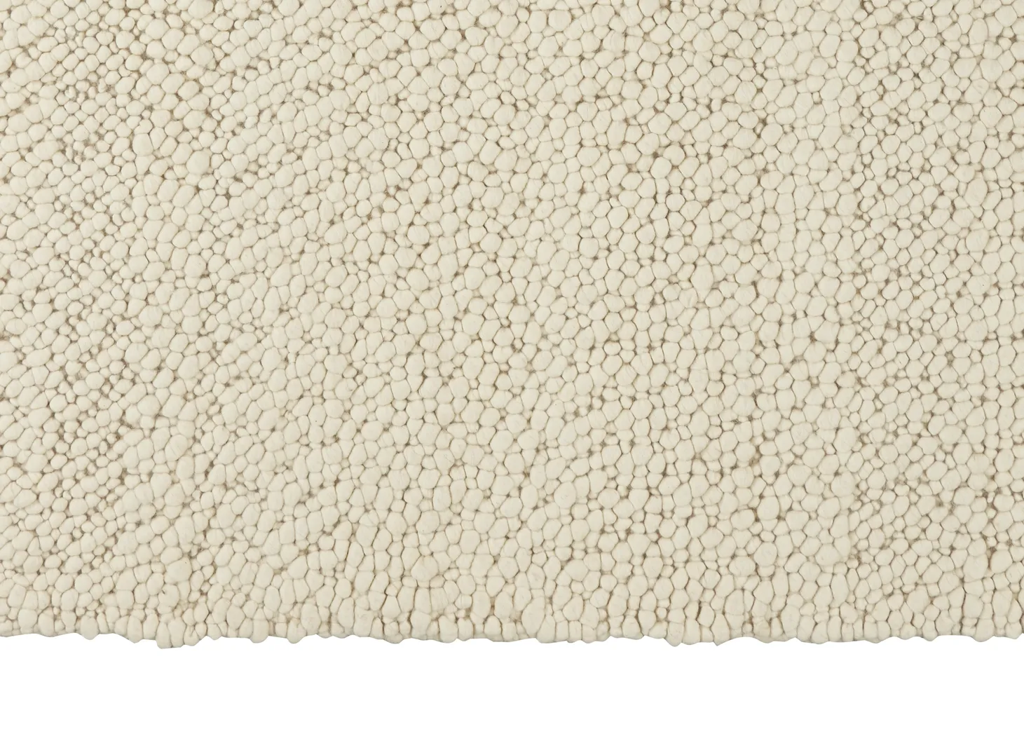 Damaris Ivory 4' x 6' Rug - Thumbnail - Image 4