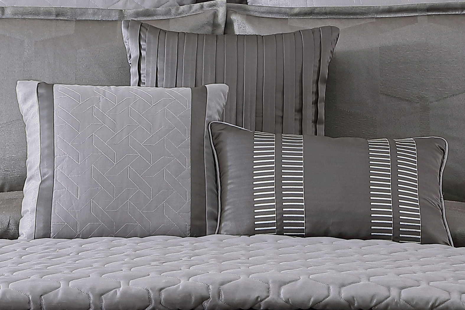 Damuth Gray 10 Pc Queen Comforter Set - Thumbnail - Image 5