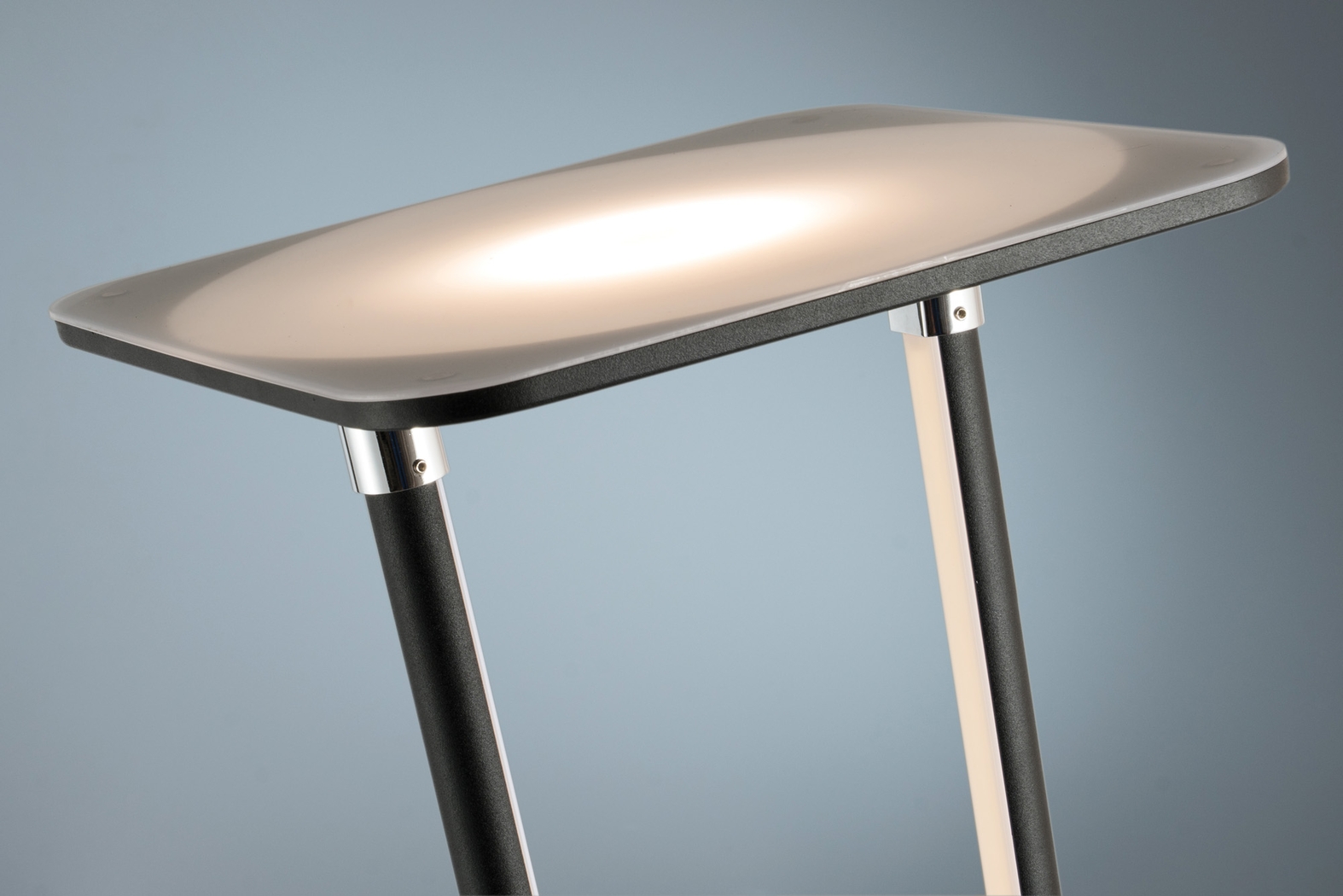 Dana Court Black Floor Lamp - Thumbnail - Image 2